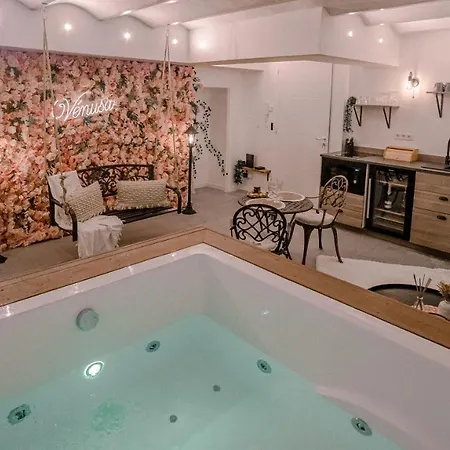 Romantique Avec Jacuzzi - Hypercentre, Comédie Montpellier