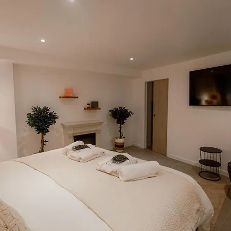 Appartement Romantique Avec Jacuzzi - Hypercentre, Comédie Montpellier