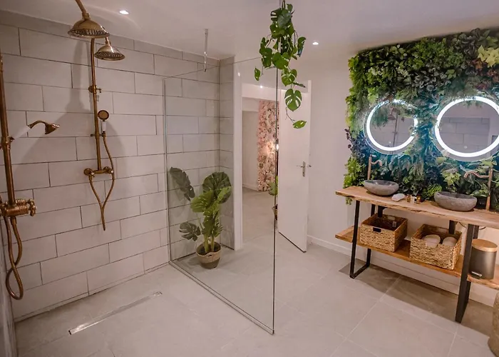 Romantique Avec Jacuzzi - Hypercentre, Comédie Appartamento
